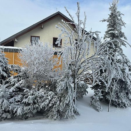 Srdeční záležitost Boží Dar Villa Exterior foto